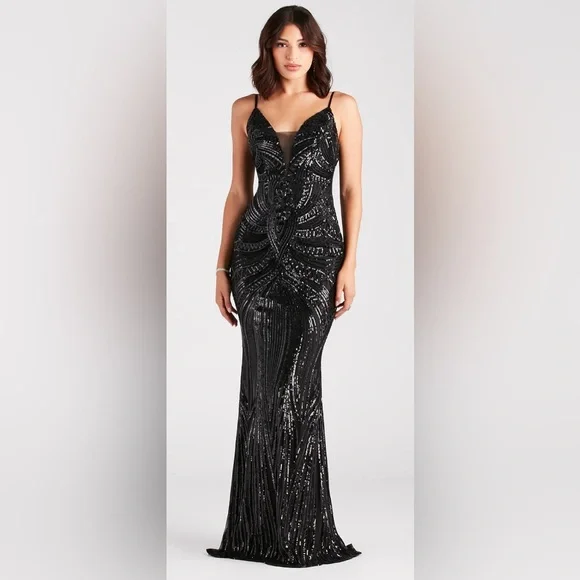 Windsor Black and Silver Sequin V-Neck Gown- New without tags - Picture 3 of 12
